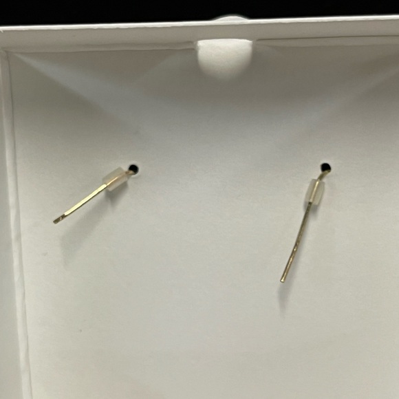 Bella Jack Earrings - Picture 4 of 7